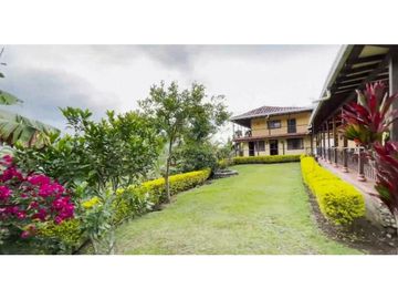 Casa Finca Para La Venta En Sonson.