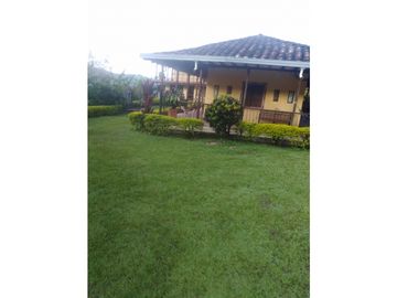 Casa Finca Para La Venta En Sonson.