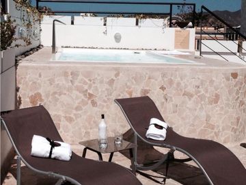 Hostal en venta, Centro Historico a 2 cuadras del mar|Santa Marta