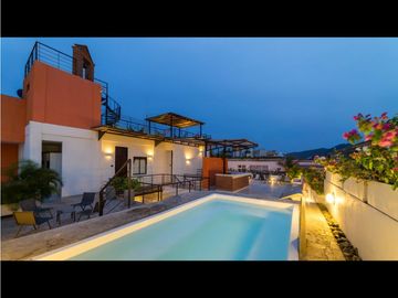 Hostal en venta, Centro Historico a 2 cuadras del mar|Santa Marta