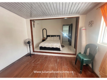 VENDO CASA REMODELADA EN GUAYACANES DEL RIO