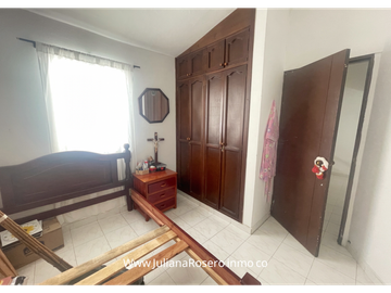 VENDO CASA REMODELADA EN GUAYACANES DEL RIO