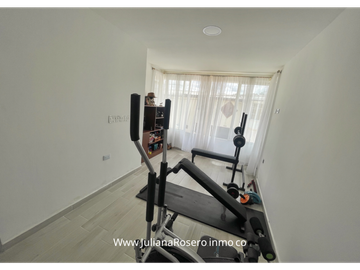 VENDO CASA REMODELADA EN GUAYACANES DEL RIO