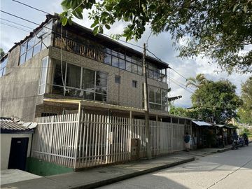 Se vende casa residencial o para hotel en Circaisa Quindio
