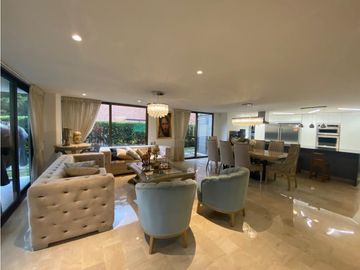 Casa en venta en Envigado sector Loma de Benedictinos
