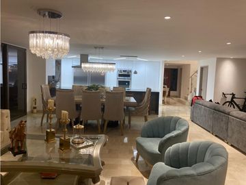 Casa en venta en Envigado sector Loma de Benedictinos