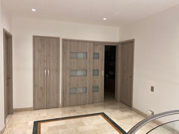Casa en venta en Envigado sector Loma de Benedictinos