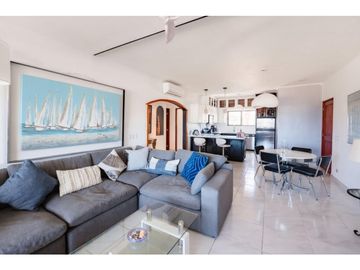 Condominio frente al mar completamente renovado