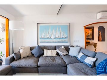 Condominio frente al mar completamente renovado