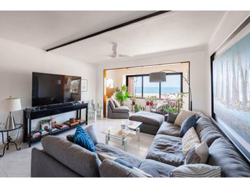 Condominio frente al mar completamente renovado