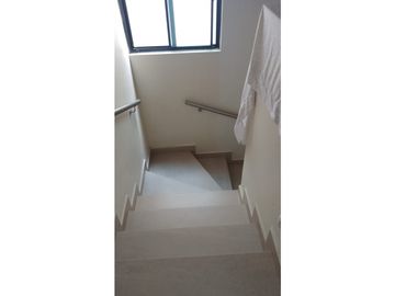 CASA SUPER EQUIPADA CONSTRUCCION AÑADIDA DOMINIO CUMBRES $ 4.350.000M