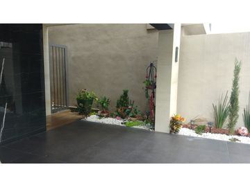 CASA SUPER EQUIPADA CONSTRUCCION AÑADIDA DOMINIO CUMBRES $ 4.350.000M