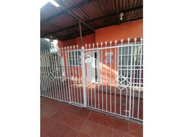 CASA EN VENTA LOS ALMENDROS