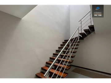 CASA EN VENTA POR ESTRENAR EN NARANCAY CUENCA ECUADOR