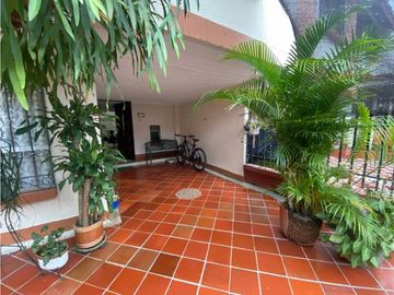 Casa para la venta en la ciudad de Cali barrio Melendez esquinera