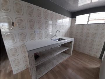 Barrio Fátima - Casa esquinera bifamiliar remodelada en venta Palmira