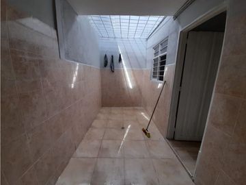 Barrio Fátima - Casa esquinera bifamiliar remodelada en venta Palmira