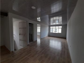 Barrio Fátima - Casa esquinera bifamiliar remodelada en venta Palmira