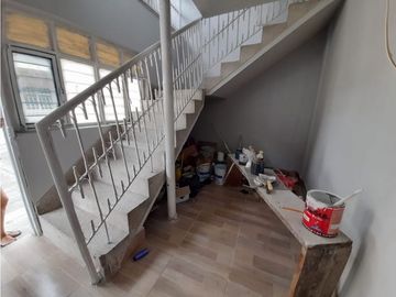 Barrio Fátima - Casa esquinera bifamiliar remodelada en venta Palmira