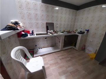Barrio Fátima - Casa esquinera bifamiliar remodelada en venta Palmira