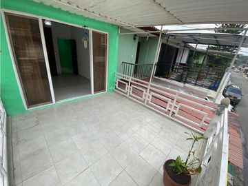 SE VENDE CASA EN BRISAS DE LOS ALAMOS