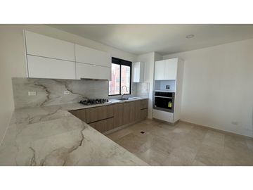 SE VENDE APARTAMENTO EN RIOMAR