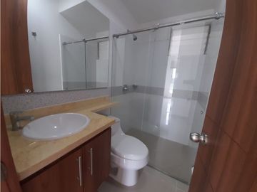 Ciudad Santa Bárbara - Apartamento en conjunto cerrado en venta