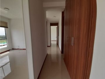 Ciudad Santa Bárbara - Apartamento en conjunto cerrado en venta