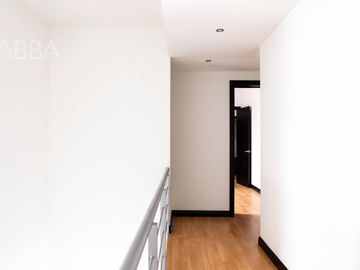 CASA EN VENTA EN CANTERA DEL PEDREGAL CON RECAMARA EN PLANTA BAJA