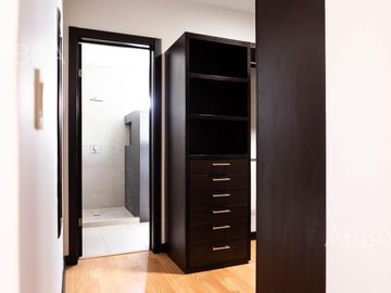CASA EN VENTA EN CANTERA DEL PEDREGAL CON RECAMARA EN PLANTA BAJA