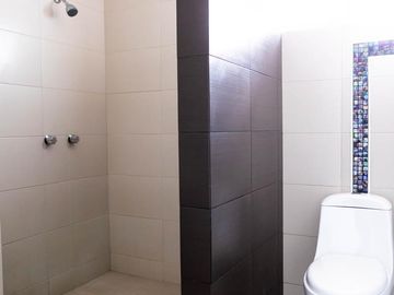 CASA EN VENTA EN CANTERA DEL PEDREGAL CON RECAMARA EN PLANTA BAJA