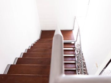 CASA EN VENTA EN CANTERA DEL PEDREGAL CON RECAMARA EN PLANTA BAJA