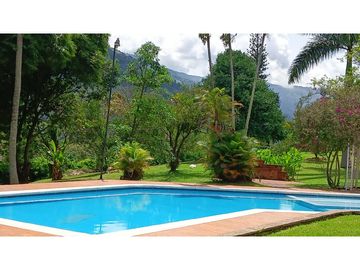 EXCELENTE FINCA GIRARDOTA SECTOR EL YARUMO