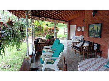 EXCELENTE FINCA GIRARDOTA SECTOR EL YARUMO