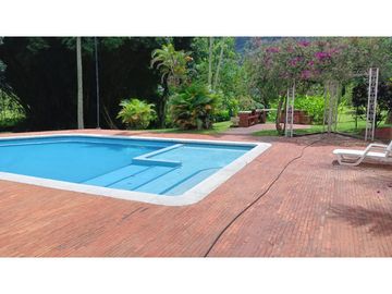 EXCELENTE FINCA GIRARDOTA SECTOR EL YARUMO