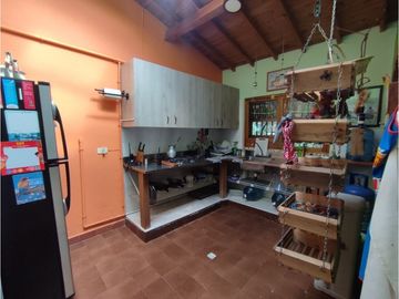 casa, finca en Medellín, santa Elena, rodeada de Naturaleza