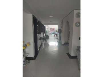 Se Vende o Permuta Espectacular Casa en Ibagué por Finca en Risaralda.
