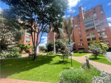 VENDO HERMOSO APARTAMENTO EN LA CAROLINA