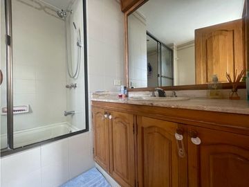 VENDO HERMOSO APARTAMENTO EN LA CAROLINA