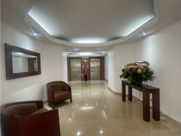 VENDO HERMOSO APARTAMENTO EN LA CAROLINA