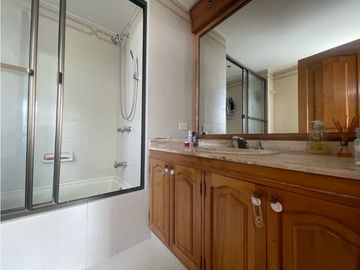 VENDO HERMOSO APARTAMENTO EN LA CAROLINA