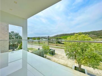 Venta casa de 2 niveles Barcelona de indias Etapa Sarria en Cartagena