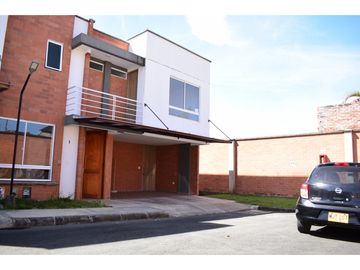 Casa en el conjunto San Nicolas