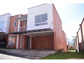 Casa en el conjunto San Nicolas