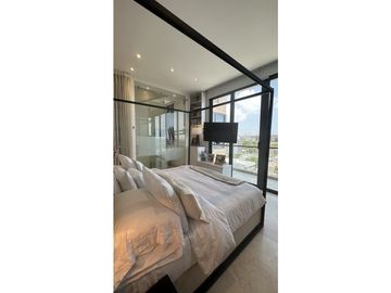 SE VENDE APTO MODERNO EN EL GOLF BQUILLA
