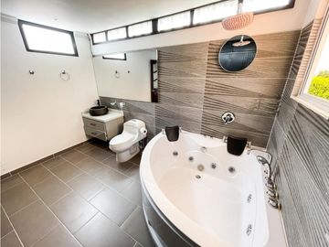 VENTA DE CASA CAMPESTRE O CHALET EN LA TEBAIDA - QUINDIO