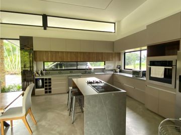 Finca en venta en Girardota sector El Limonar
