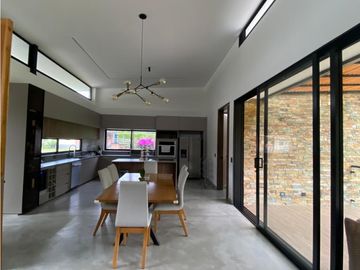 Finca en venta en Girardota sector El Limonar