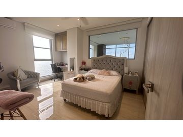 SE VENDE ESPECTACULAR APTO  DUPLEX VISTA  FRENTE AL MAR EN BQUILLA