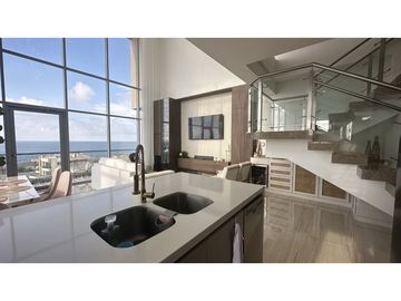SE VENDE ESPECTACULAR APTO  DUPLEX VISTA  FRENTE AL MAR EN BQUILLA